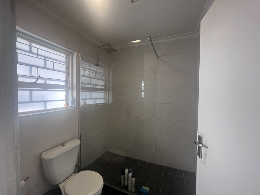 To Let 1 Bedroom Property for Rent in Table View Western Cape